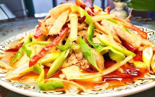 “一罐称雄：王老吉持续书写单一包装饮料神话”